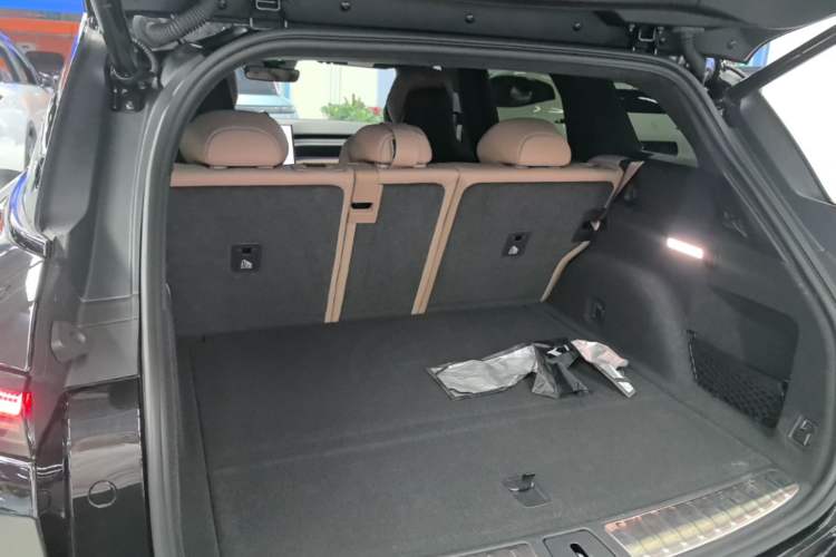 Used Nio ES6 2023 75 kWh Trunk