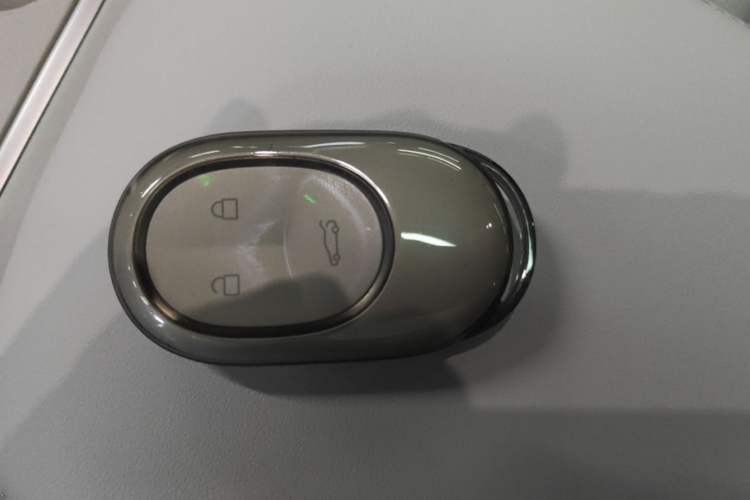 Used Nio ES6 2023 75 kWh Vehicle Key