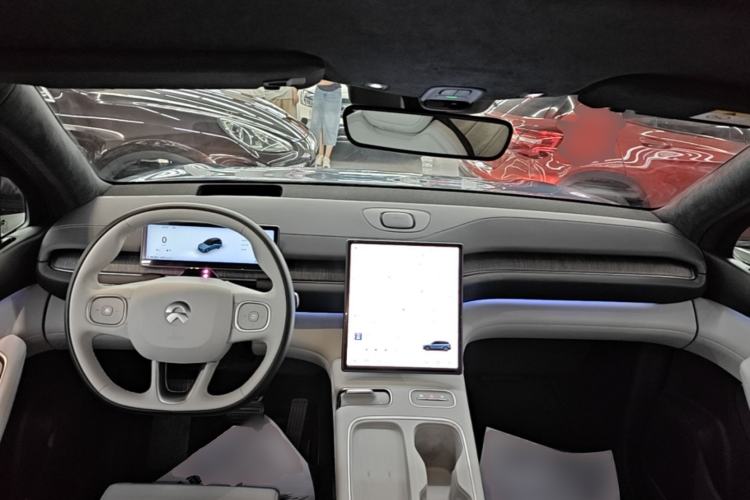 Used Nio ES6 2023 75 kWh Center Console