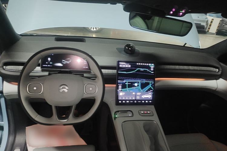 Used Nio ES6 2023 75 kWh Center Console