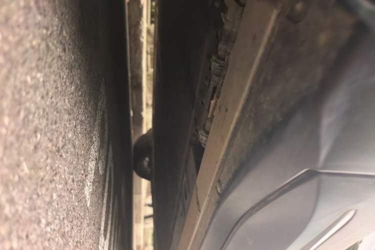 Used Nio ES6 2023 75 kWh Chassis Front Left