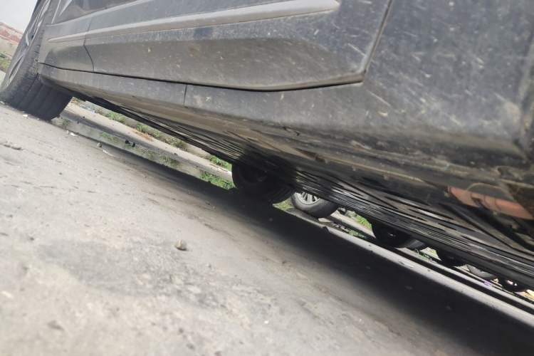 Used Nio ES6 2023 75 kWh Chassis Front Right