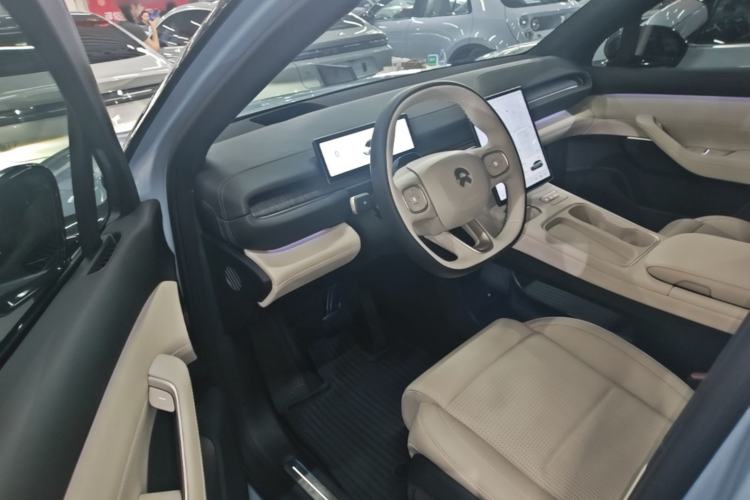 Used Nio ES6 2023 75 kWh Driver Seat