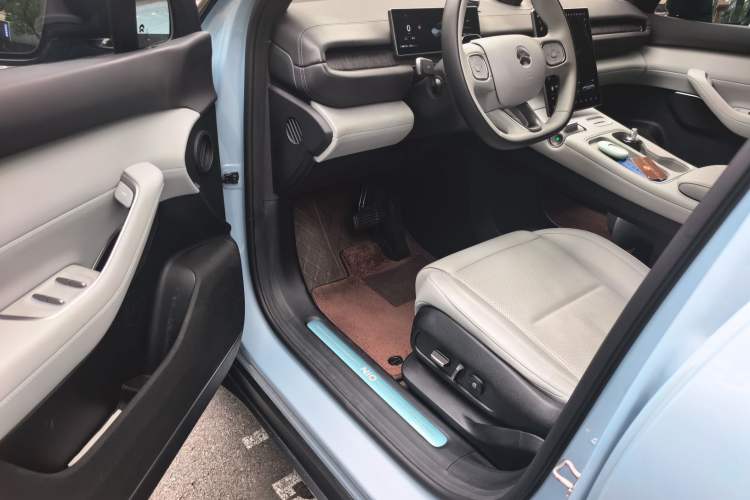 Used Nio ES6 2023 75 kWh Driver Seat