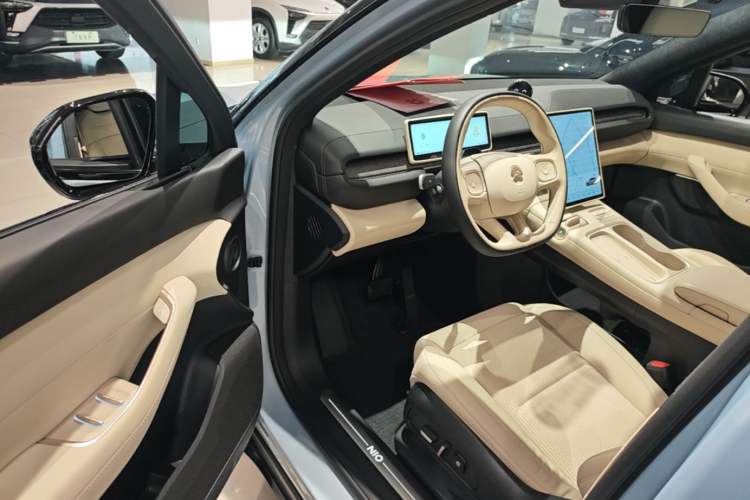 Used Nio ES6 2023 75 kWh Driver Seat