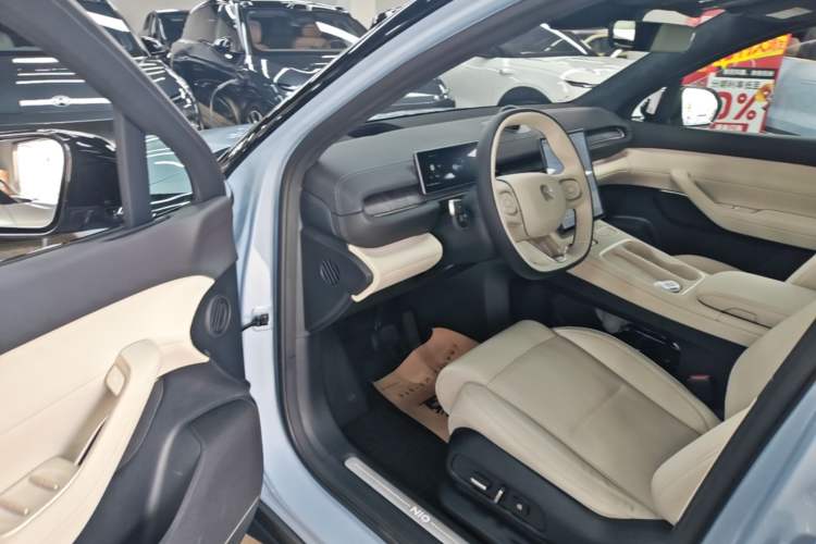 Used Nio ES6 2023 75 kWh Driver Seat