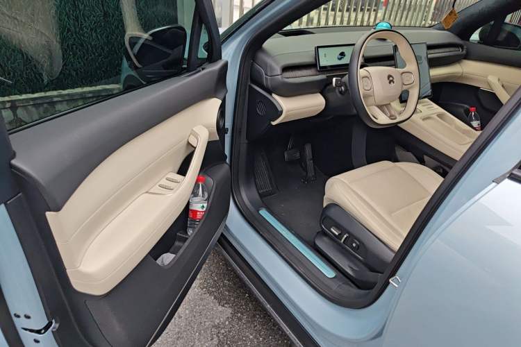 Used Nio ES6 2023 75 kWh Driver Seat