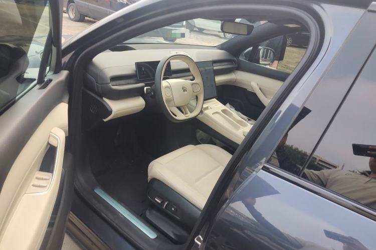 Used Nio ES6 2023 75 kWh Driver Seat