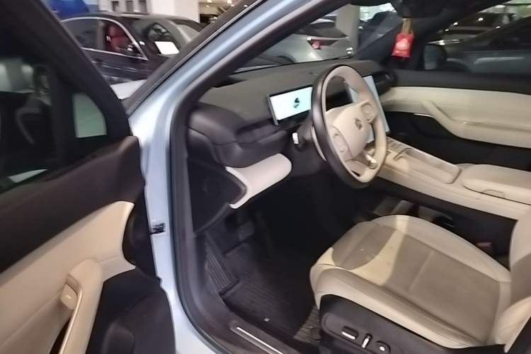 Used Nio ES6 2023 75 kWh Driver Seat