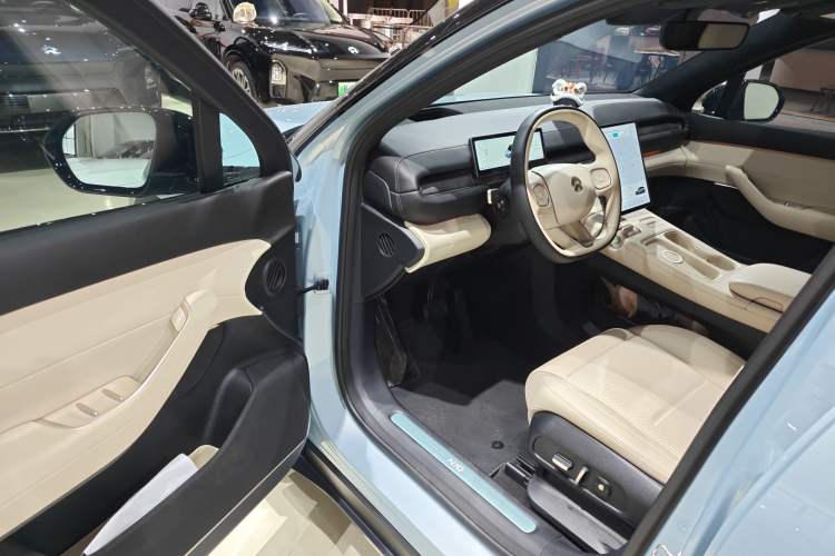 Used Nio ES6 2023 75 kWh Driver Seat