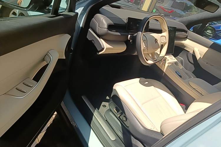Used Nio ES6 2023 75 kWh Driver Seat