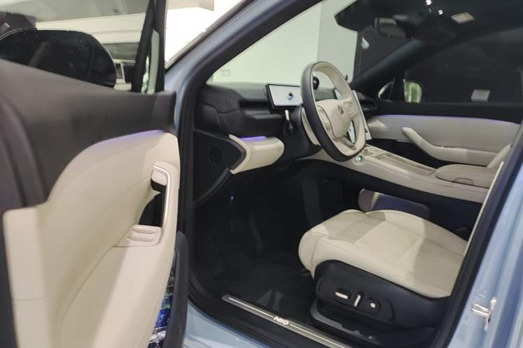 Used Nio ES6 2023 75 kWh Driver Seat