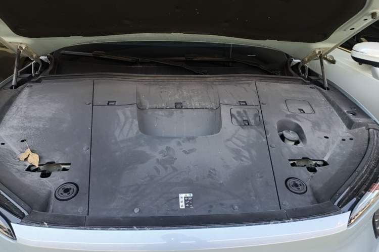 Used Nio ES6 2023 75 kWh Engine Bay