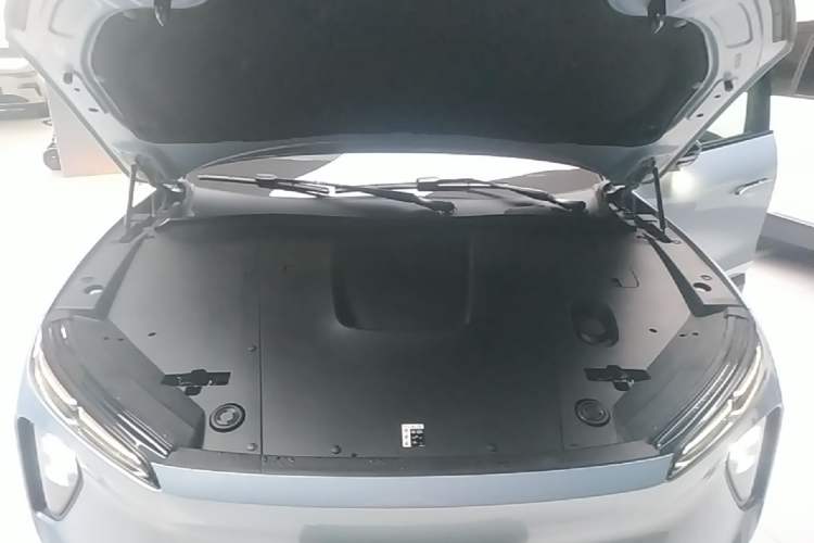Used Nio ES6 2023 75 kWh Engine Bay