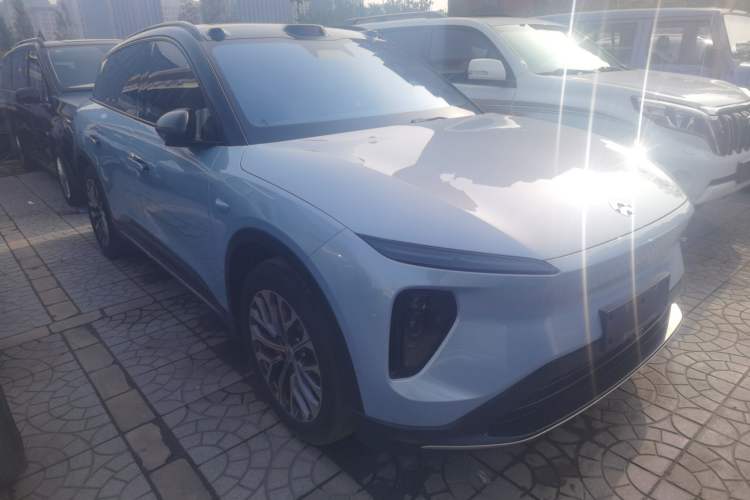 Used Nio ES6 2023 75 kWh Exterior 1