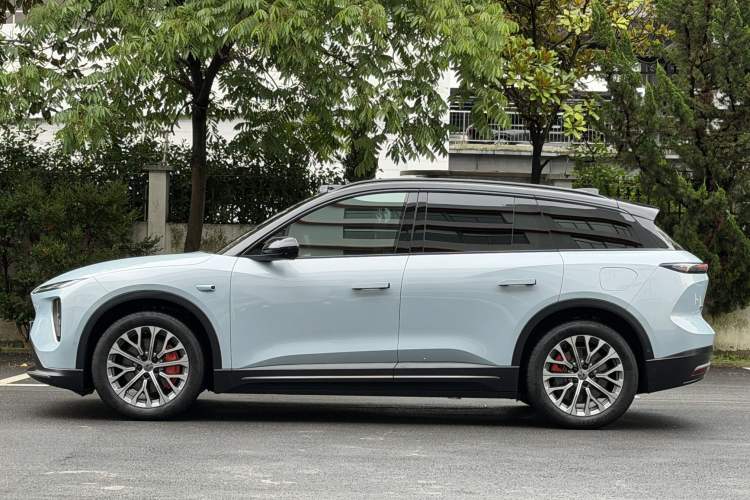 Used Nio ES6 2023 75 kWh Exterior 2