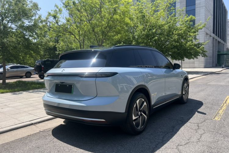 Used Nio ES6 2023 75 kWh Exterior 2