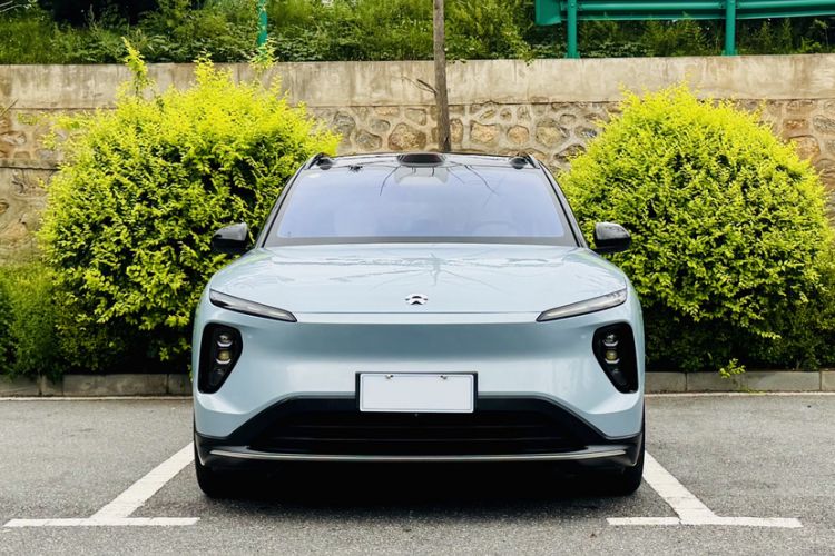 Used Nio ES6 2023 75 kWh Exterior 2