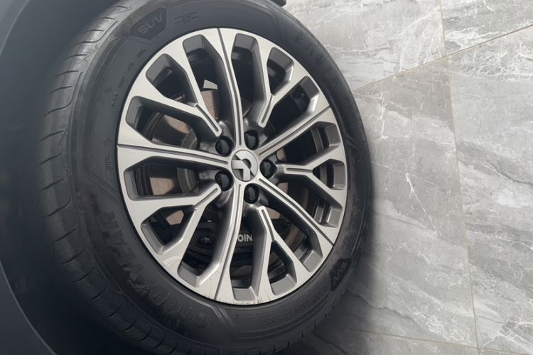 Used Nio ES6 2023 75 kWh Exterior 3