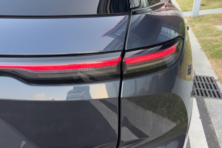 Used Nio ES6 2023 75 kWh Exterior 3