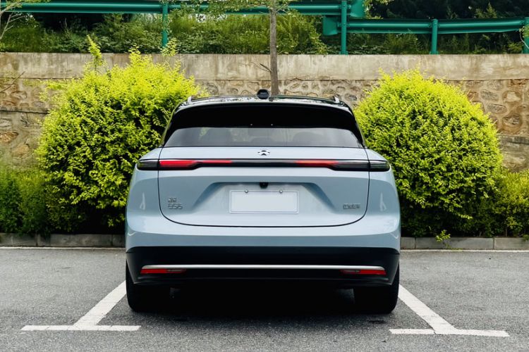 Used Nio ES6 2023 75 kWh Exterior 3