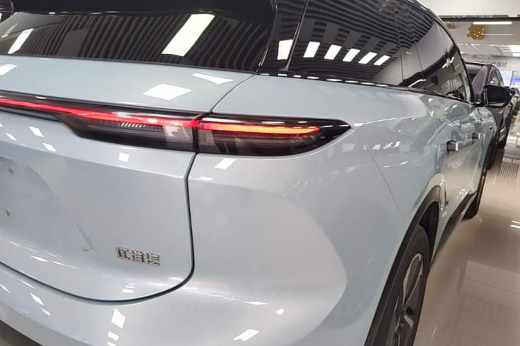 Used Nio ES6 2023 75 kWh Exterior 3