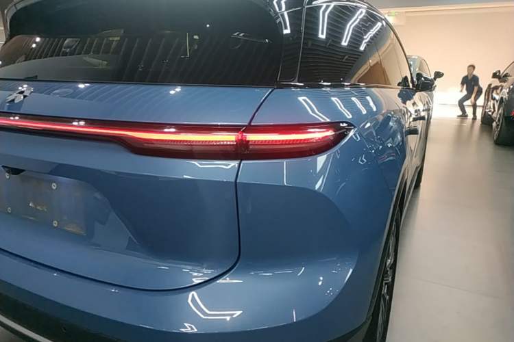 Used Nio ES6 2023 75 kWh Exterior 3