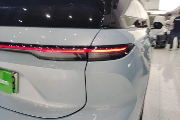 Used Nio ES6 2023 75 kWh Exterior 3