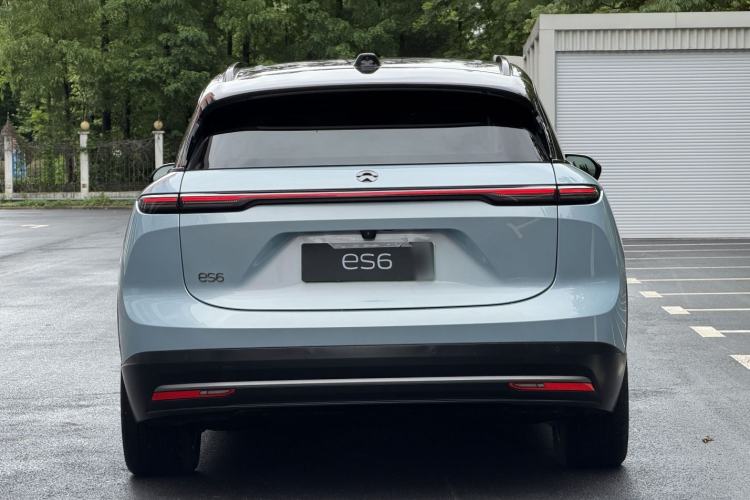 Used Nio ES6 2023 75 kWh Exterior 4