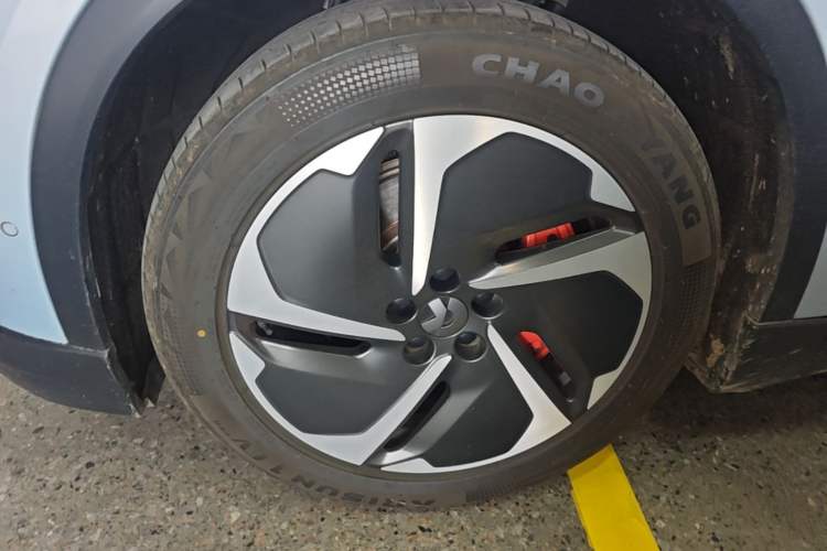 Used Nio ES6 2023 75 kWh Exterior 4