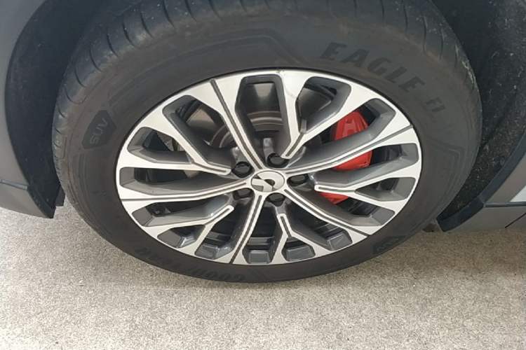 Used Nio ES6 2023 75 kWh Exterior 4
