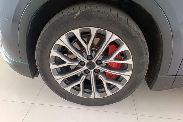 Used Nio ES6 2023 75 kWh Exterior 4