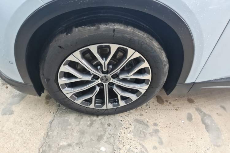 Used Nio ES6 2023 75 kWh Exterior 4