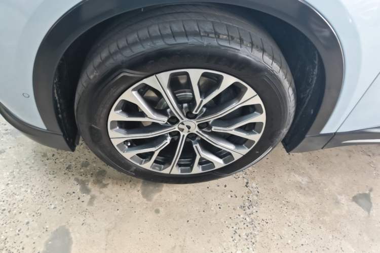 Used Nio ES6 2023 75 kWh Exterior 4