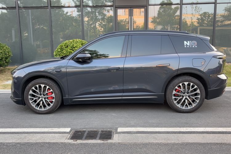 Used Nio ES6 2023 75 kWh Exterior 4