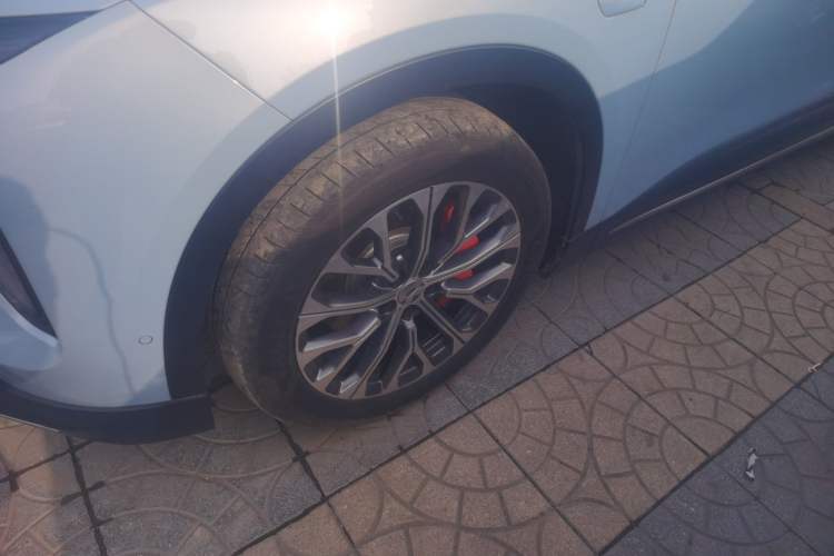 Used Nio ES6 2023 75 kWh Exterior 4