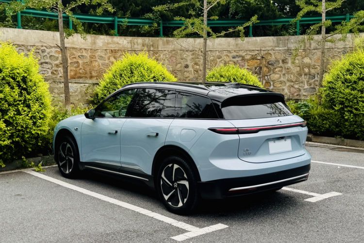Used Nio ES6 2023 75 kWh Exterior 4