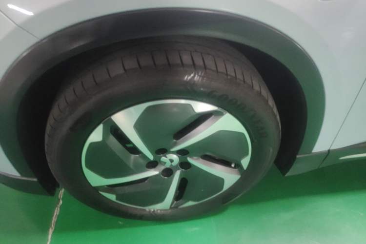 Used Nio ES6 2023 75 kWh Exterior 4