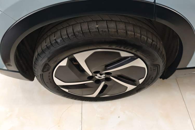Used Nio ES6 2023 75 kWh Exterior 5