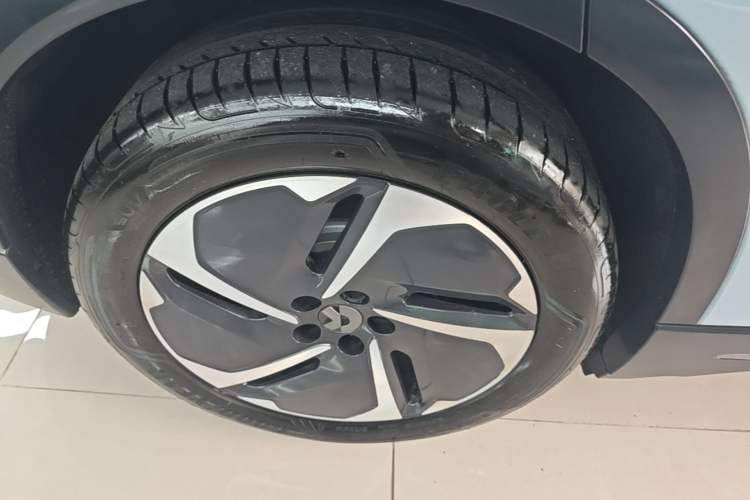 Used Nio ES6 2023 75 kWh Exterior 5
