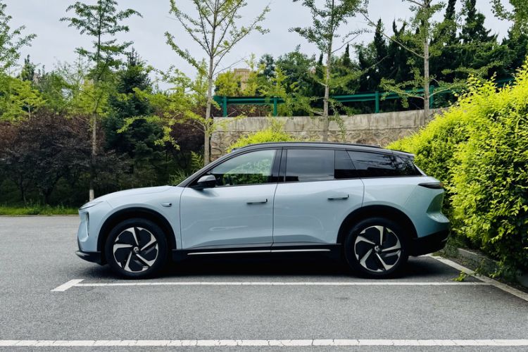 Used Nio ES6 2023 75 kWh Exterior 6