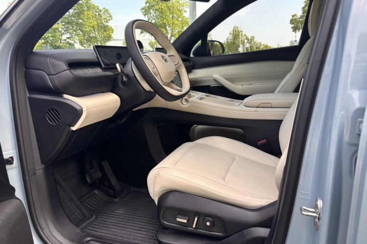 Used Nio ES6 2023 75 kWh Exterior 7