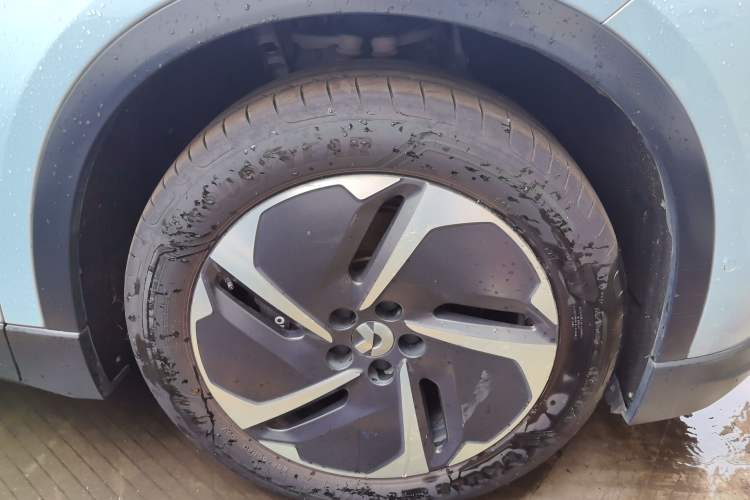 Used Nio ES6 2023 75 kWh Exterior 7