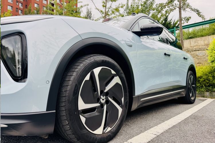 Used Nio ES6 2023 75 kWh Exterior 7