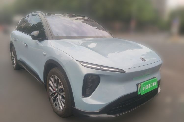 Used Nio ES6 2023 75 kWh Front Right 45 Deg