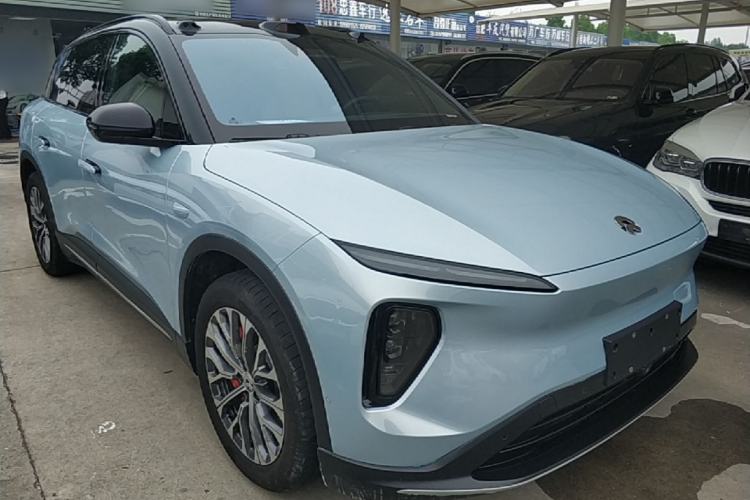 Used Nio ES6 2023 75 kWh Front Right 45 Deg