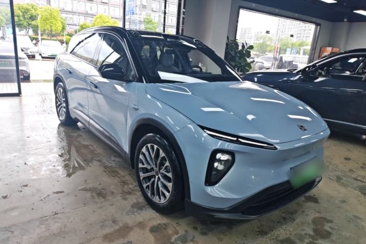 Used Nio ES6 2023 75 kWh Front Right 45 Deg