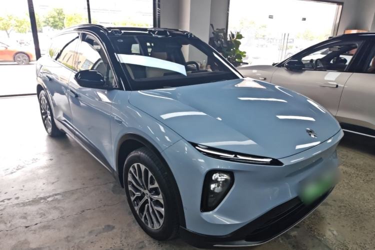 Used Nio ES6 2023 75 kWh Front Right 45 Deg