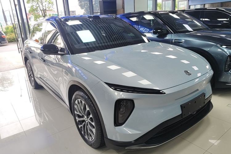 Used Nio ES6 2023 75 kWh Front Right 45 Deg