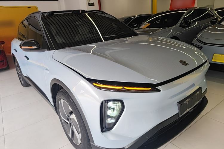 Used Nio ES6 2023 75 kWh Front Right 45 Deg